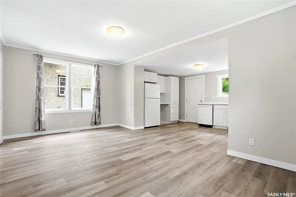 211 N Avenue S Saskatoon SK S7M 2N1