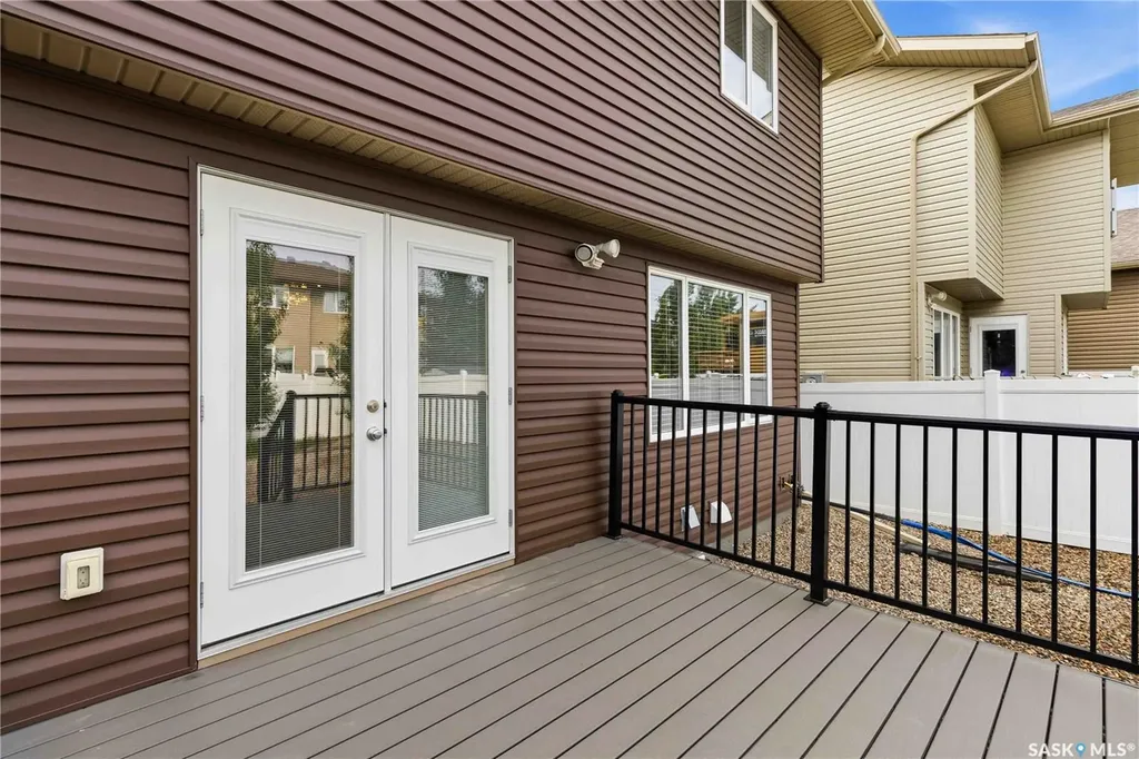 139 Dagnone Lane Saskatoon SK S7V 0P6