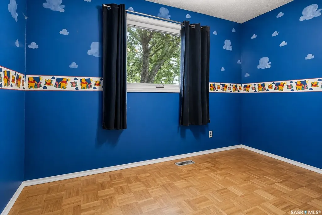 29 Edelweiss Crescent Moose Jaw SK S6J 1E4