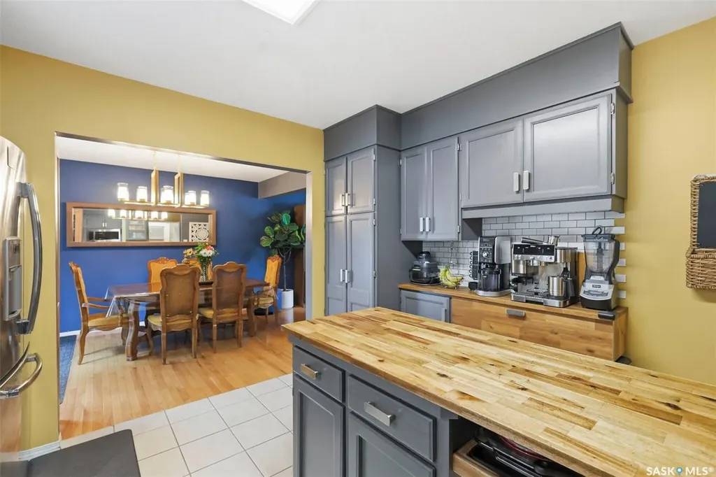 1660 Alexandra Avenue Saskatoon SK S7K 3C3