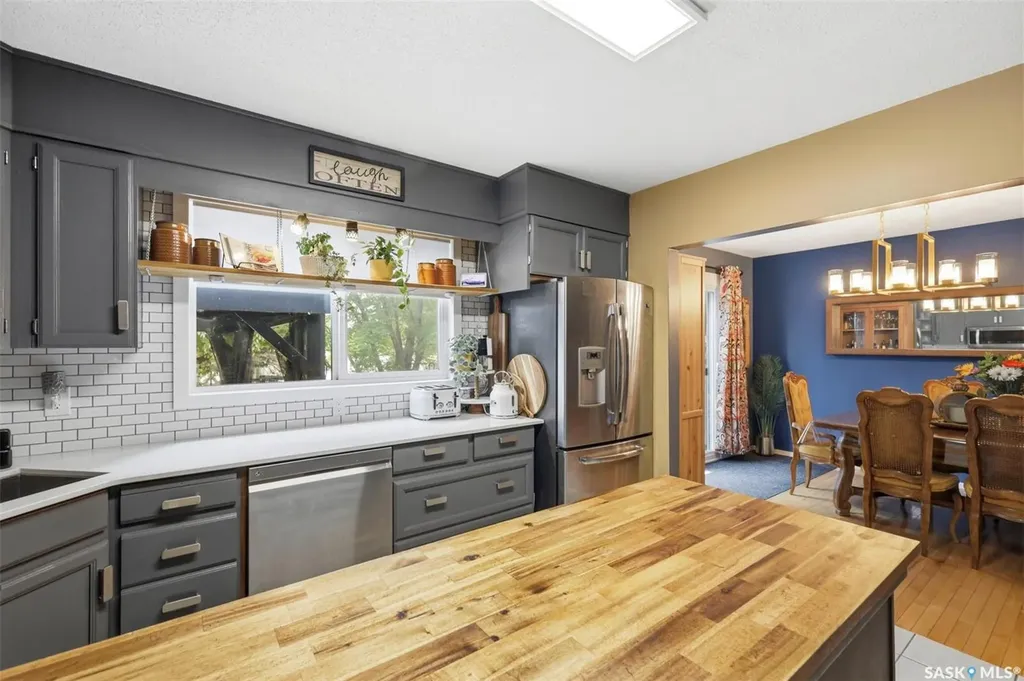1660 Alexandra Avenue Saskatoon SK S7K 3C3