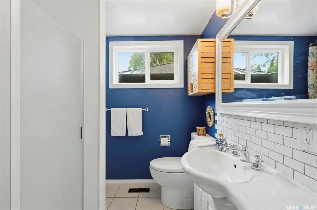 1660 Alexandra Avenue Saskatoon SK S7K 3C3