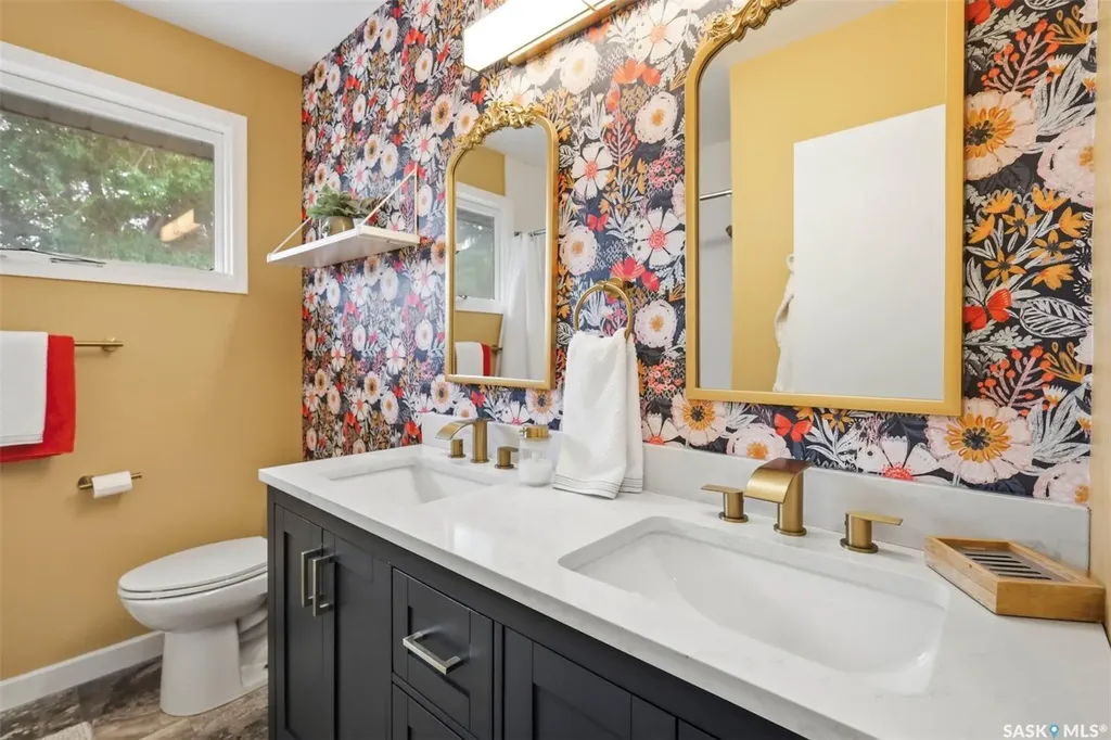 1660 Alexandra Avenue Saskatoon SK S7K 3C3