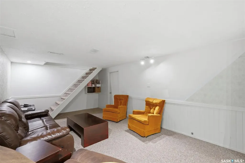 1660 Alexandra Avenue Saskatoon SK S7K 3C3