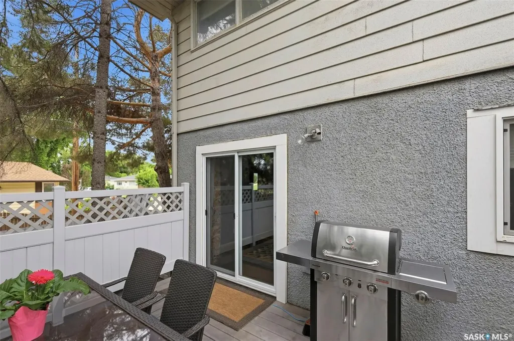 1660 Alexandra Avenue Saskatoon SK S7K 3C3