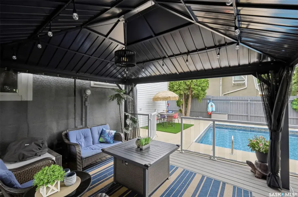1660 Alexandra Avenue Saskatoon SK S7K 3C3