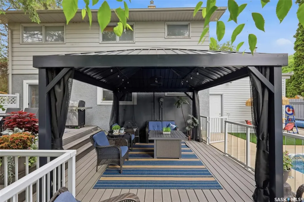 1660 Alexandra Avenue Saskatoon SK S7K 3C3