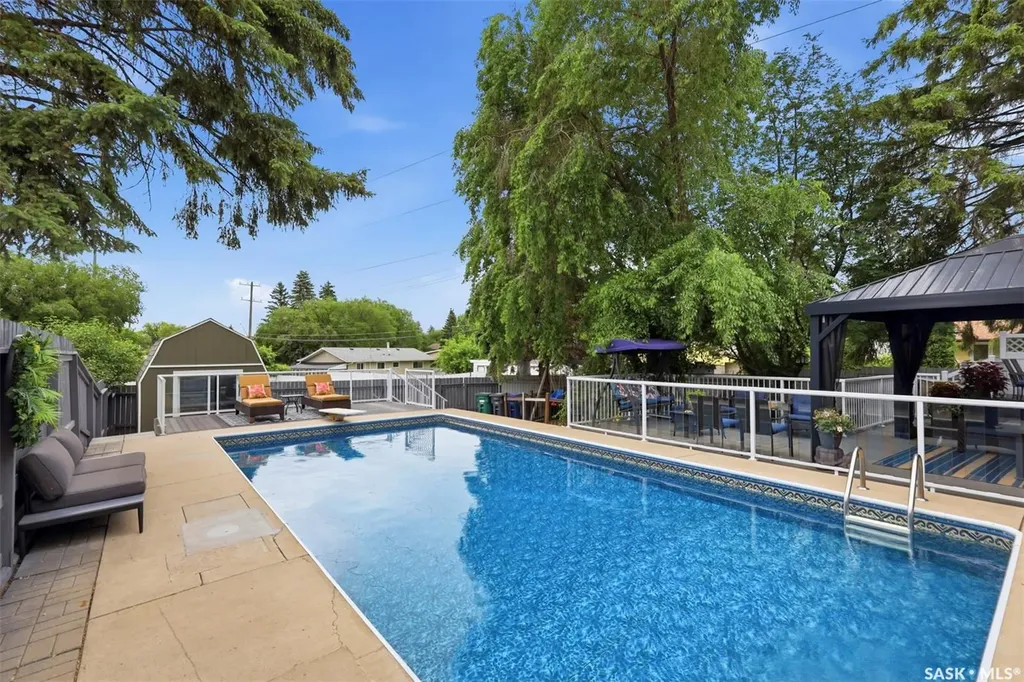 1660 Alexandra Avenue Saskatoon SK S7K 3C3