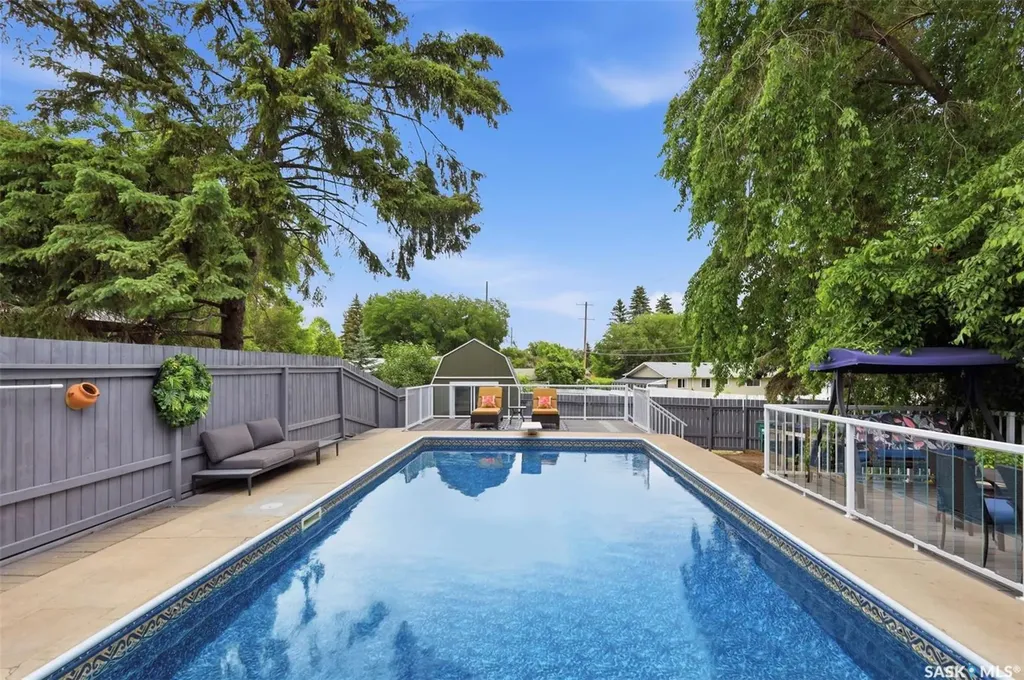 1660 Alexandra Avenue Saskatoon SK S7K 3C3