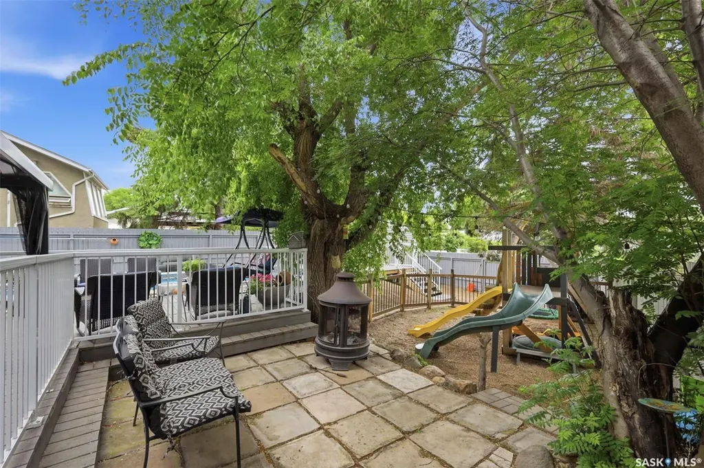 1660 Alexandra Avenue Saskatoon SK S7K 3C3