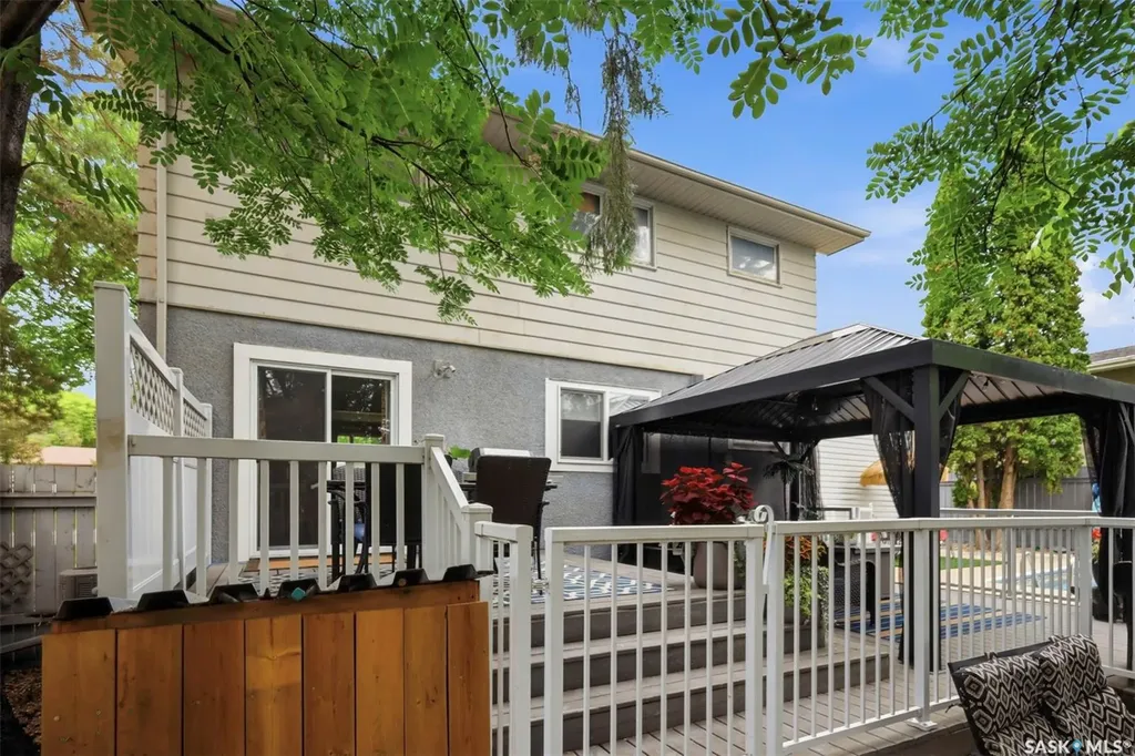 1660 Alexandra Avenue Saskatoon SK S7K 3C3