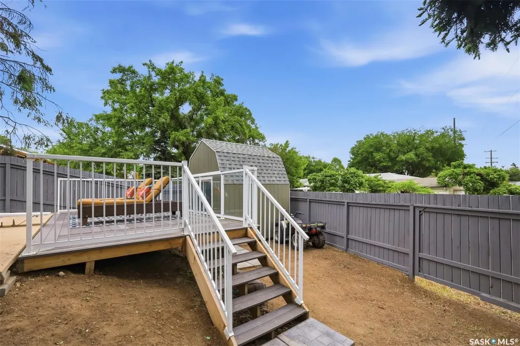 1660 Alexandra Avenue Saskatoon SK S7K 3C3