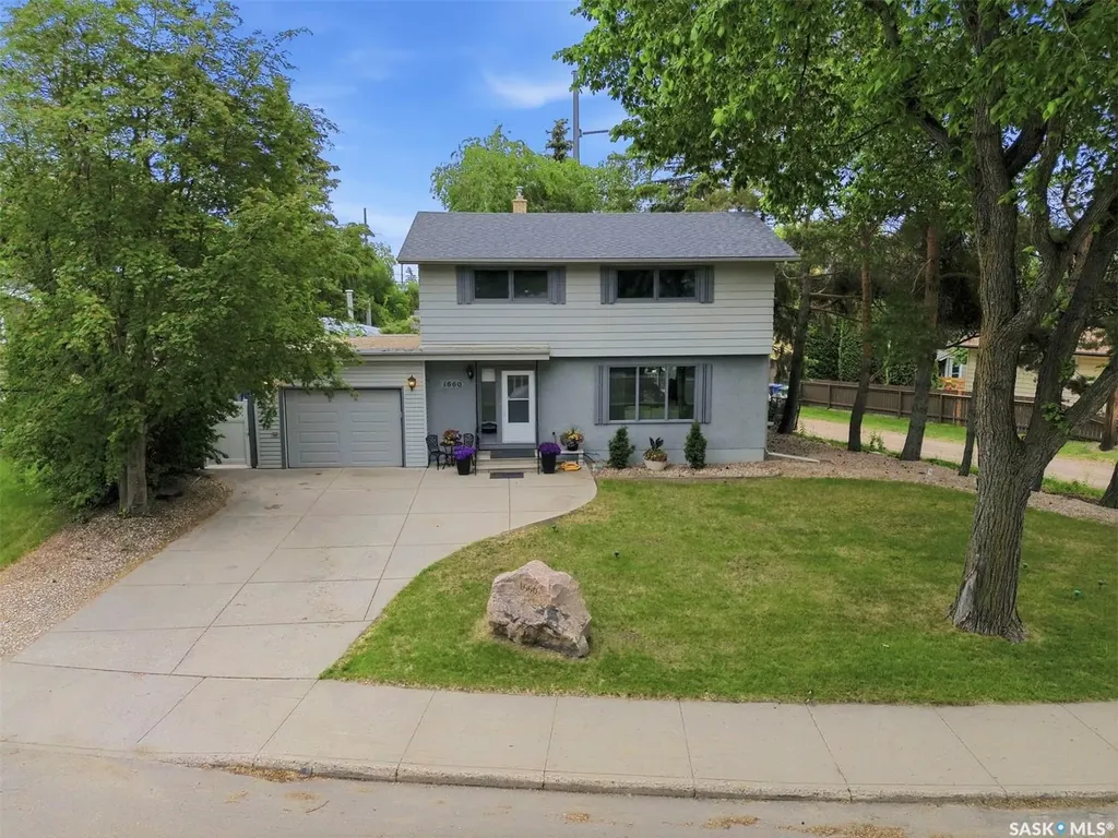 1660 Alexandra Avenue Saskatoon SK S7K 3C3
