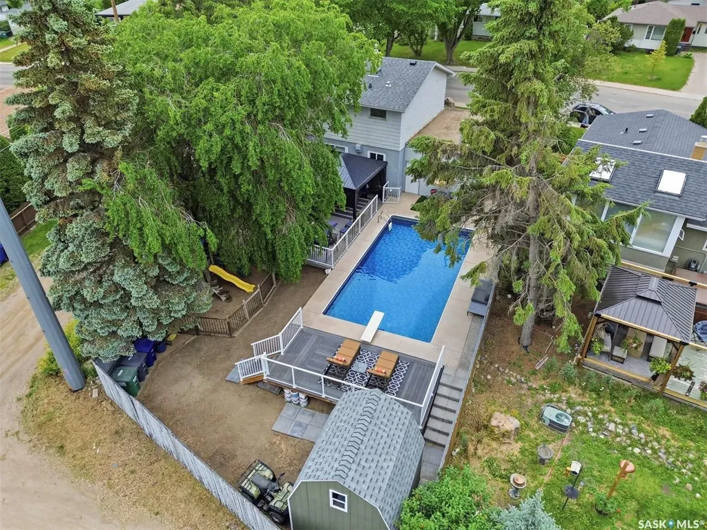 1660 Alexandra Avenue Saskatoon SK S7K 3C3