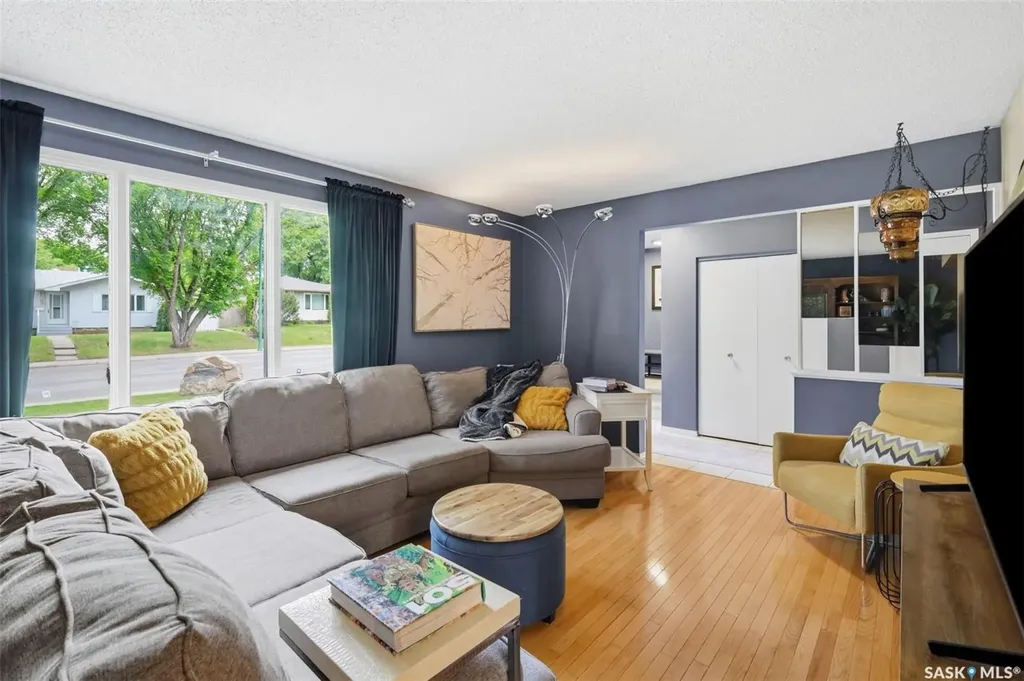 1660 Alexandra Avenue Saskatoon SK S7K 3C3