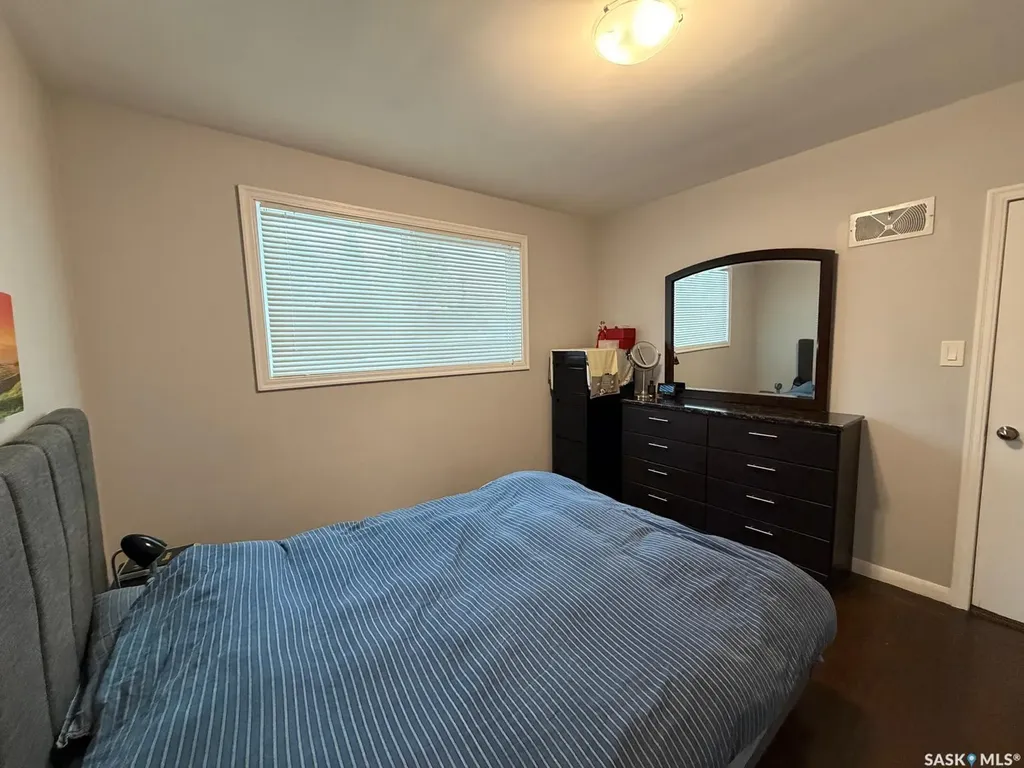 921 Taylor Street E Saskatoon SK S7H 1W3