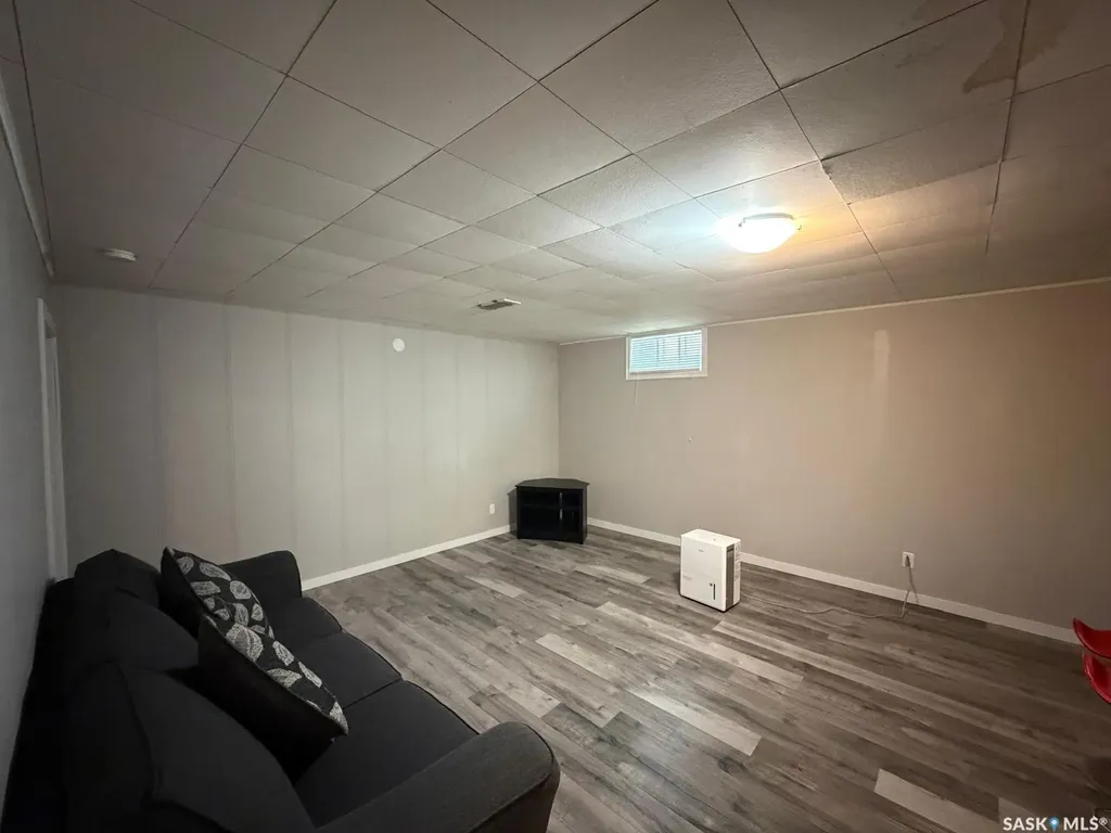 921 Taylor Street E Saskatoon SK S7H 1W3