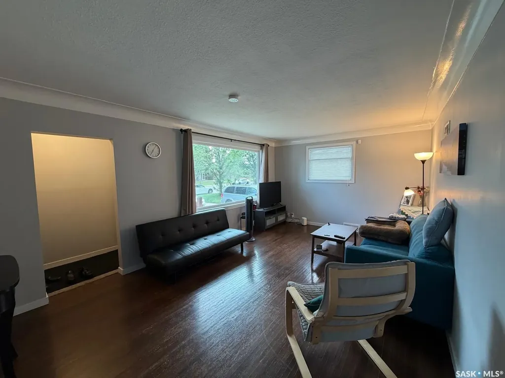 921 Taylor Street E Saskatoon SK S7H 1W3