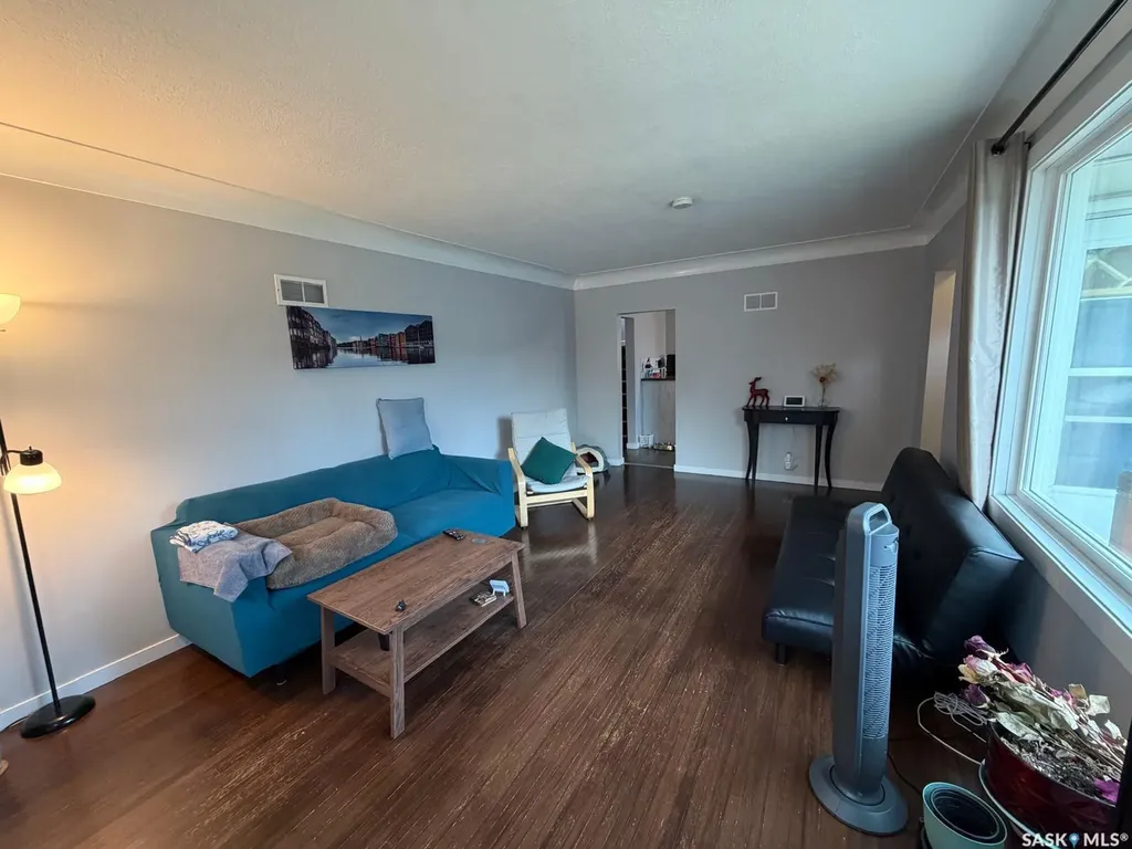 921 Taylor Street E Saskatoon SK S7H 1W3