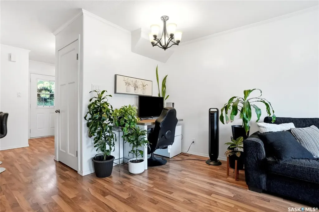 715 Hart Road Saskatoon SK S7M 3Y8