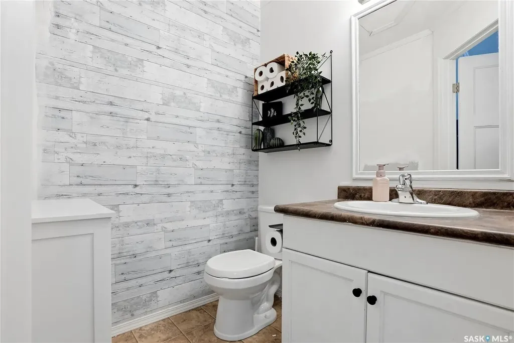 715 Hart Road Saskatoon SK S7M 3Y8