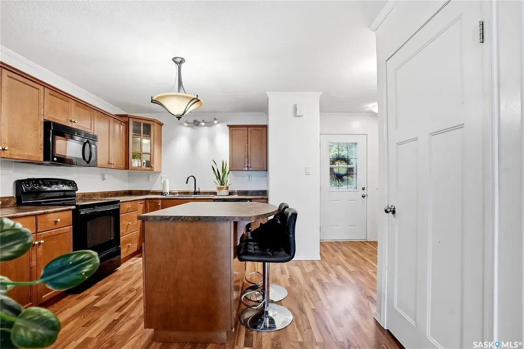715 Hart Road Saskatoon SK S7M 3Y8