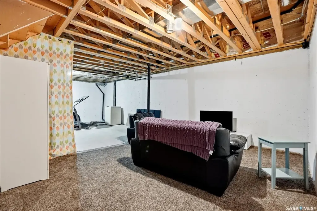 715 Hart Road Saskatoon SK S7M 3Y8