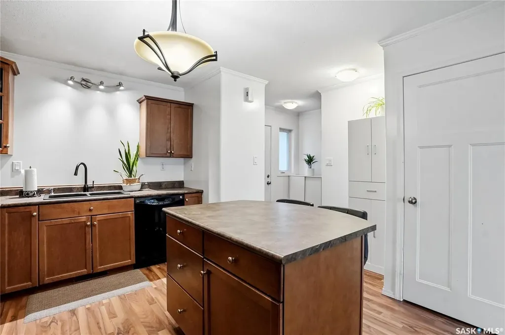 715 Hart Road Saskatoon SK S7M 3Y8