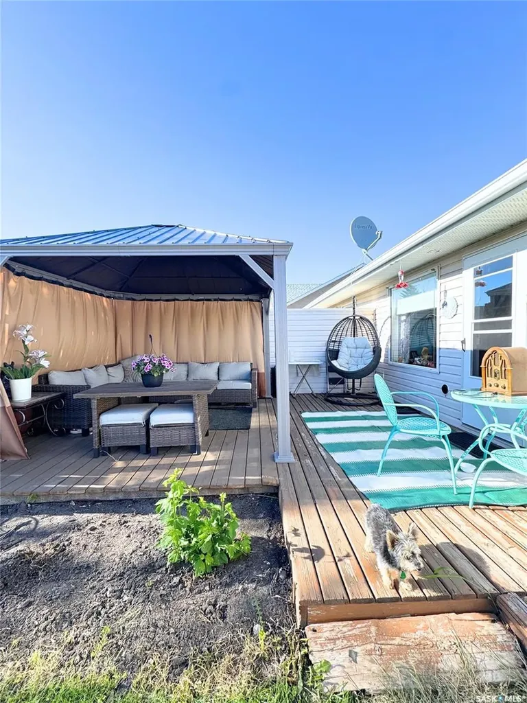 30 Russell Drive Yorkton SK S3N 4C6