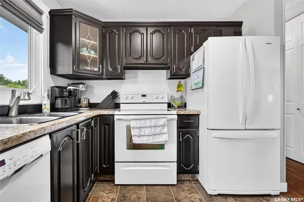 1470 Sioux Crescent SW Moose Jaw SK S6H 7H6