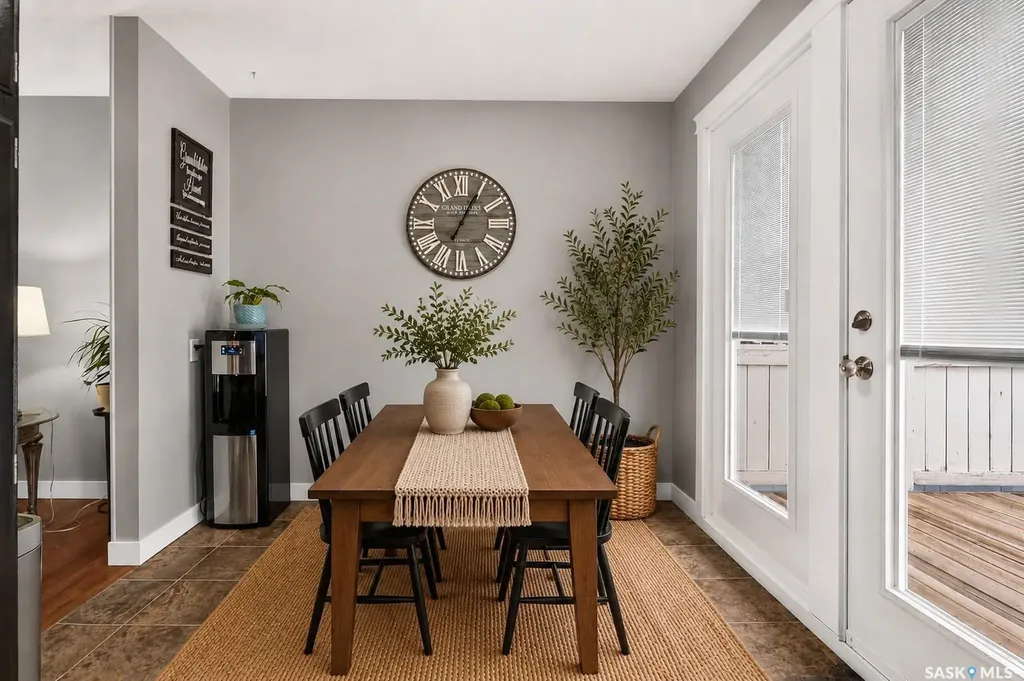 1470 Sioux Crescent SW Moose Jaw SK S6H 7H6
