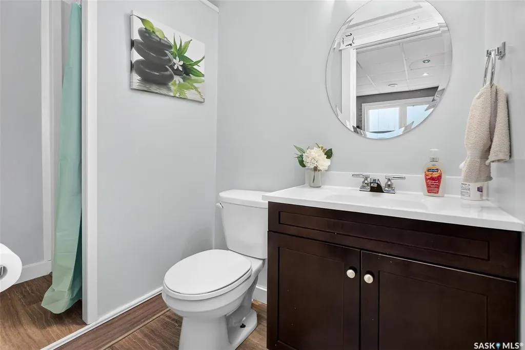 1470 Sioux Crescent SW Moose Jaw SK S6H 7H6