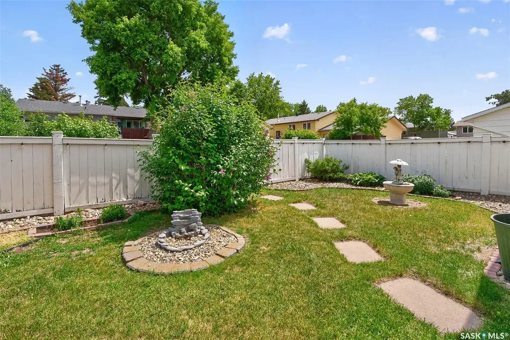 1470 Sioux Crescent SW Moose Jaw SK S6H 7H6
