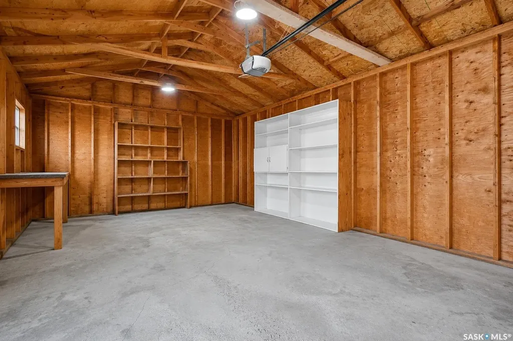 1470 Sioux Crescent SW Moose Jaw SK S6H 7H6