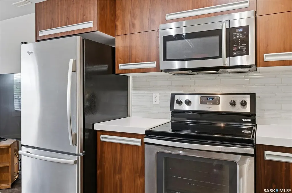 1120 Hampton Circle Saskatoon SK S7R 0L9