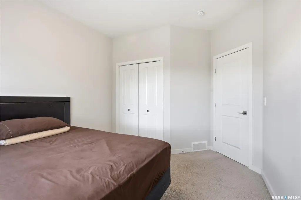 1120 Hampton Circle Saskatoon SK S7R 0L9