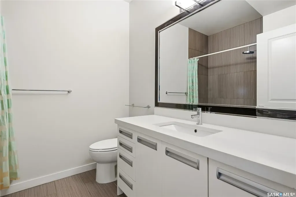 1120 Hampton Circle Saskatoon SK S7R 0L9