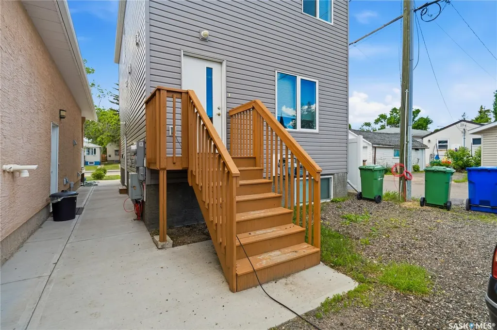 2423 Reynolds Street Regina SK S4N 3N8