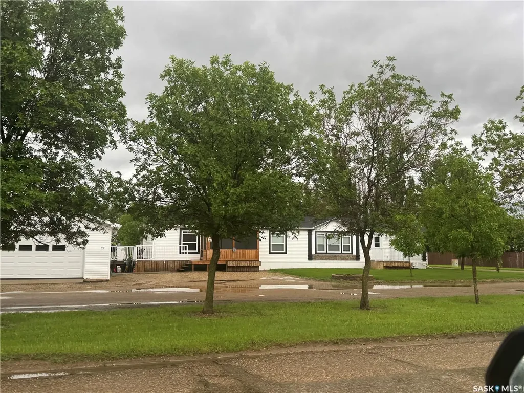 29 Sunrise Estates Assiniboia SK S0H 0B0
