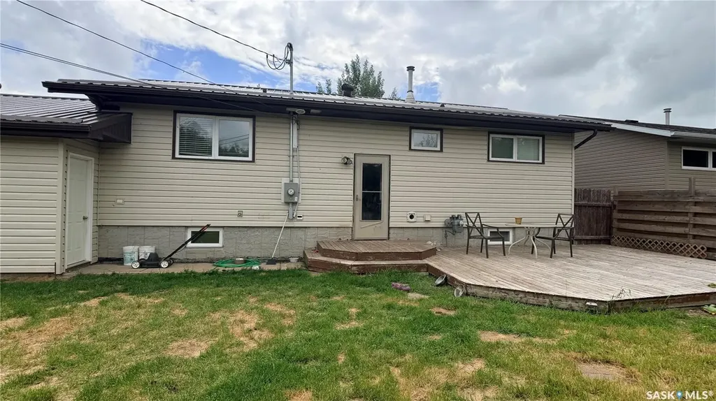 709 Bradley Avenue Bienfait SK S0C 0M0