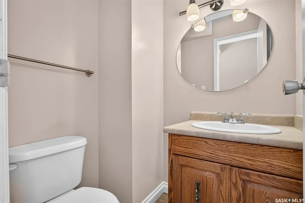 1309 Regal Crescent Moose Jaw SK S6H 7S1
