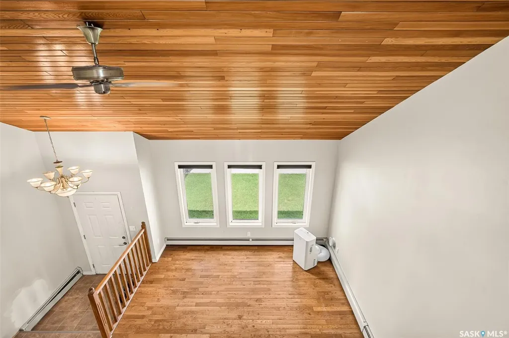1309 Regal Crescent Moose Jaw SK S6H 7S1