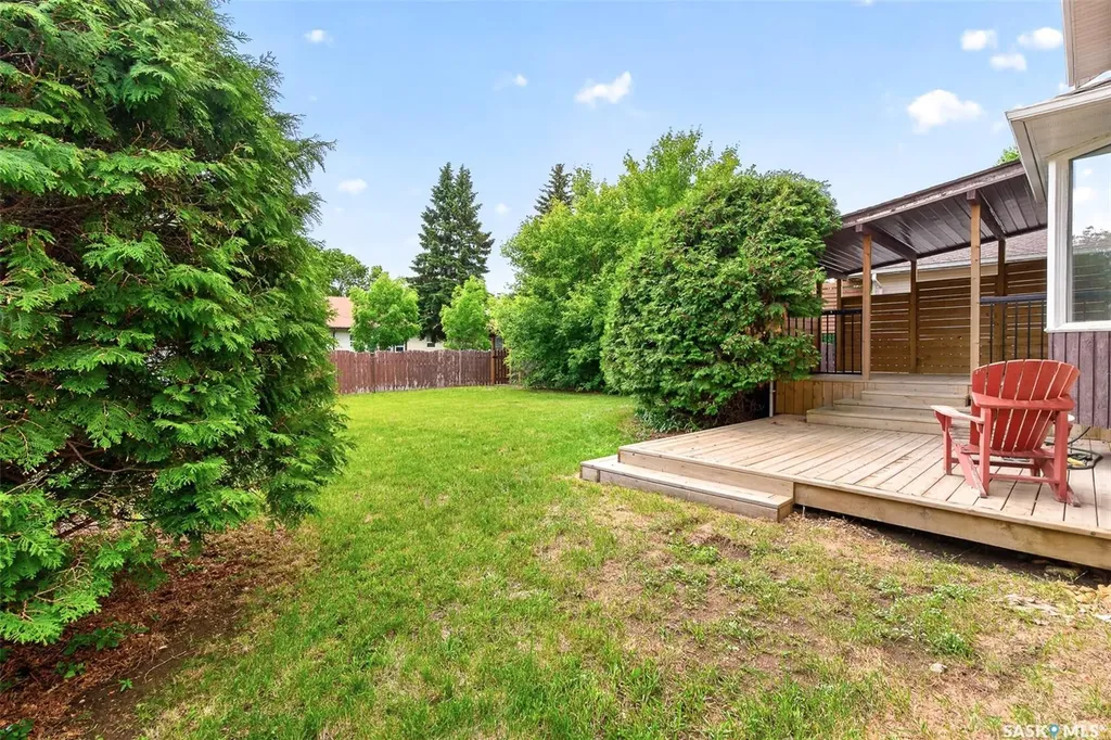 1309 Regal Crescent Moose Jaw SK S6H 7S1