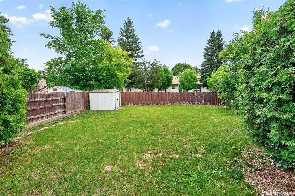 1309 Regal Crescent Moose Jaw SK S6H 7S1