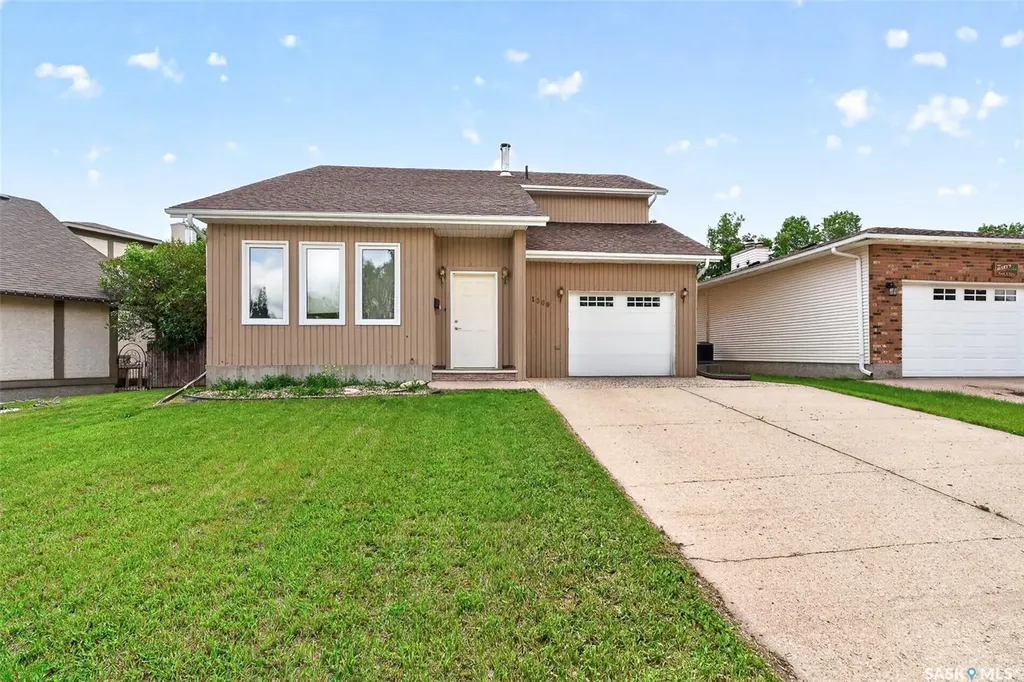 1309 Regal Crescent Moose Jaw SK S6H 7S1