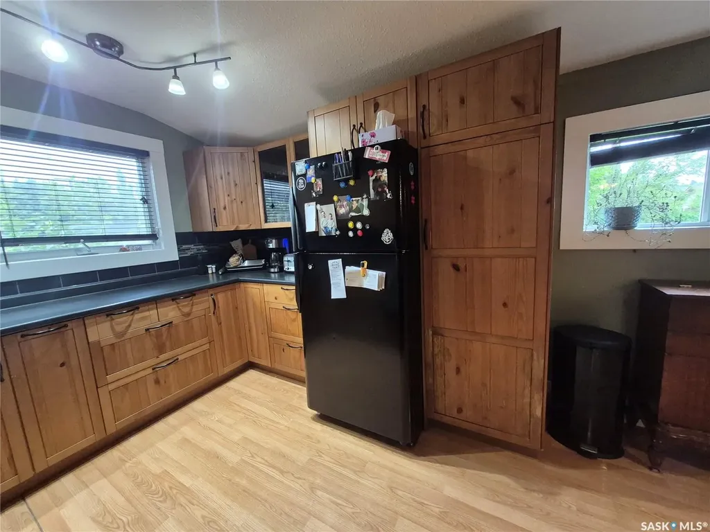 476 9th Avenue NE Swift Current SK S9H 2R4