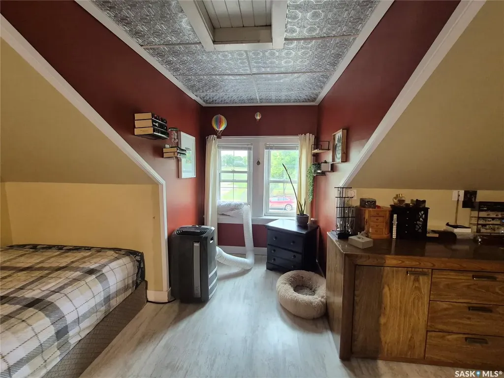 476 9th Avenue NE Swift Current SK S9H 2R4