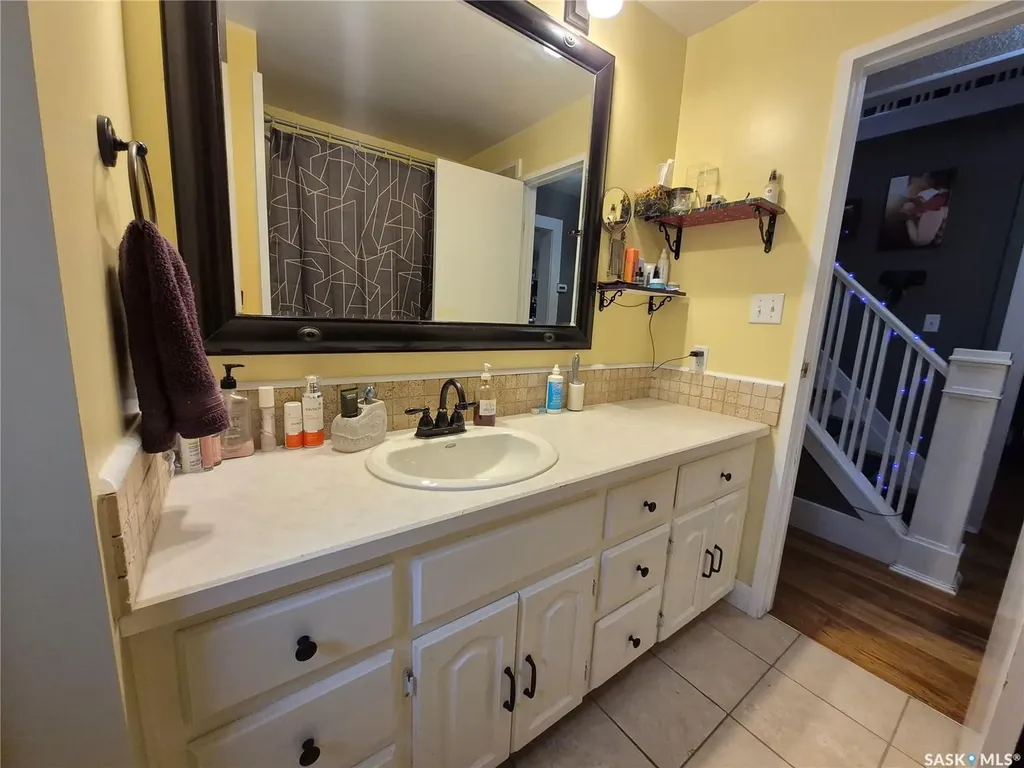 476 9th Avenue NE Swift Current SK S9H 2R4