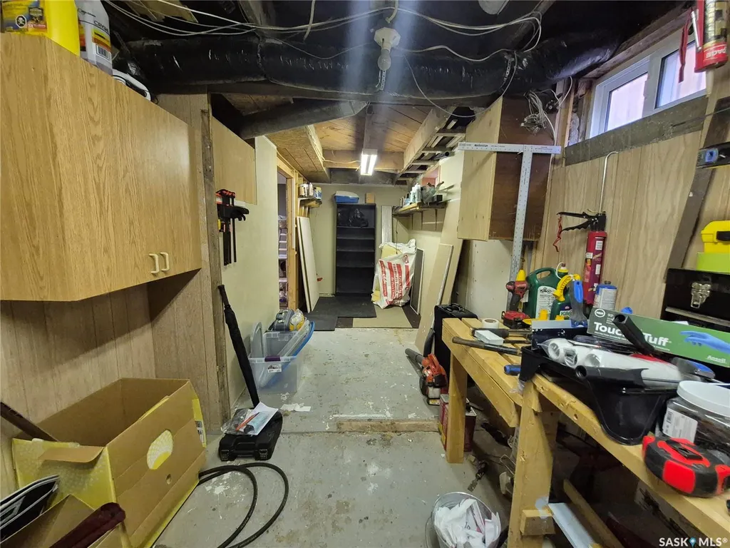 476 9th Avenue NE Swift Current SK S9H 2R4