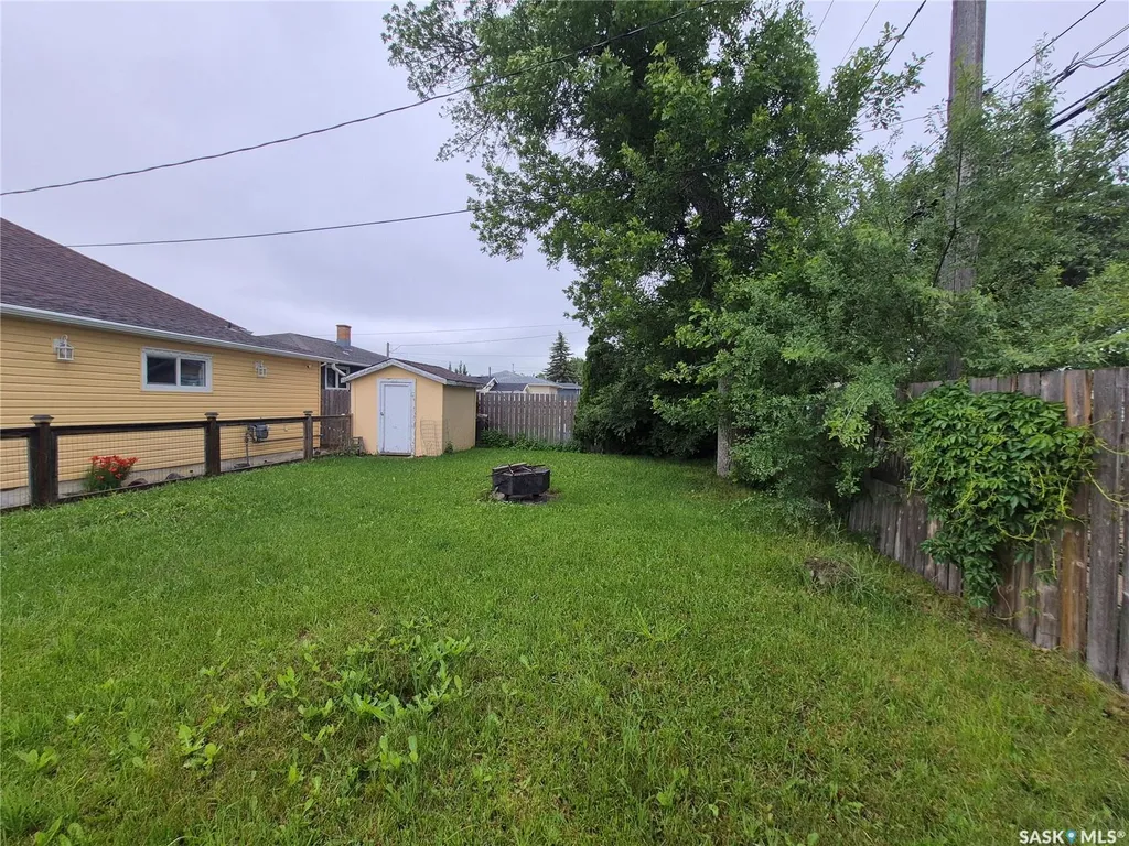 476 9th Avenue NE Swift Current SK S9H 2R4